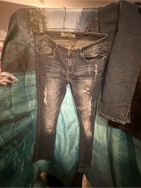 Machine Women’s Distressed Skinny Jeans - Dark Blue Wash